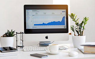 临门一脚神助攻，助球队扳平比分